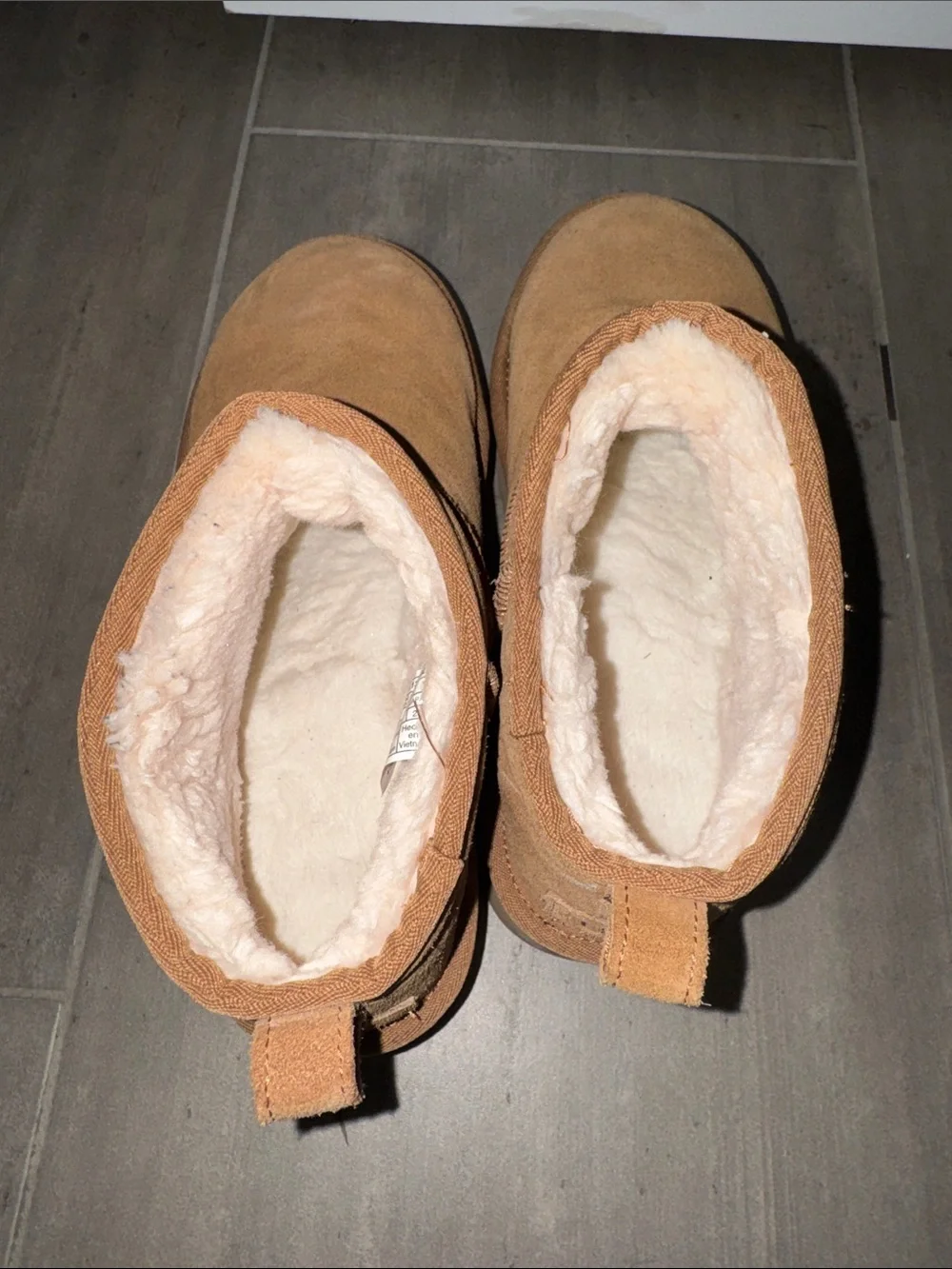 Womena UGG platform boot